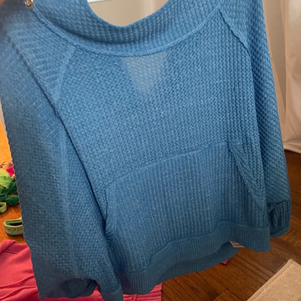 WE THE FREE sweater/ top